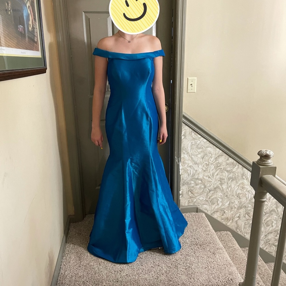 Beautiful shimmering jovani mermaid